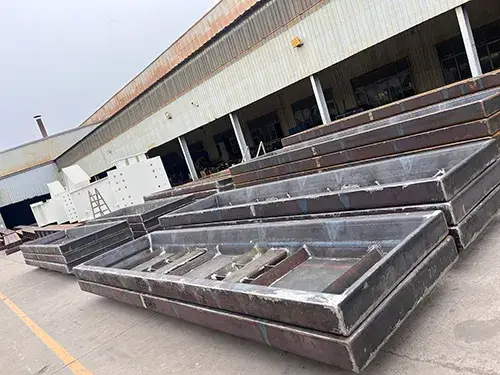 Anode trays